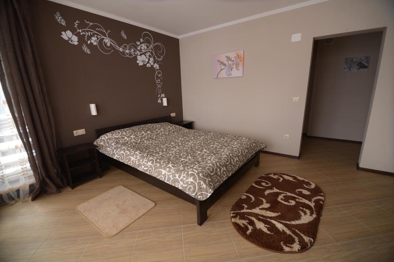 Ozone Minihotel Jablunyzja Exterior foto